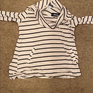 Olivia Blu Petite XL sweater shirt.